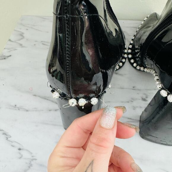 Steve Madden Edita Black Patent Leather Bedazzled Booties Women’s Size 8.5 - Picture 7 of 10